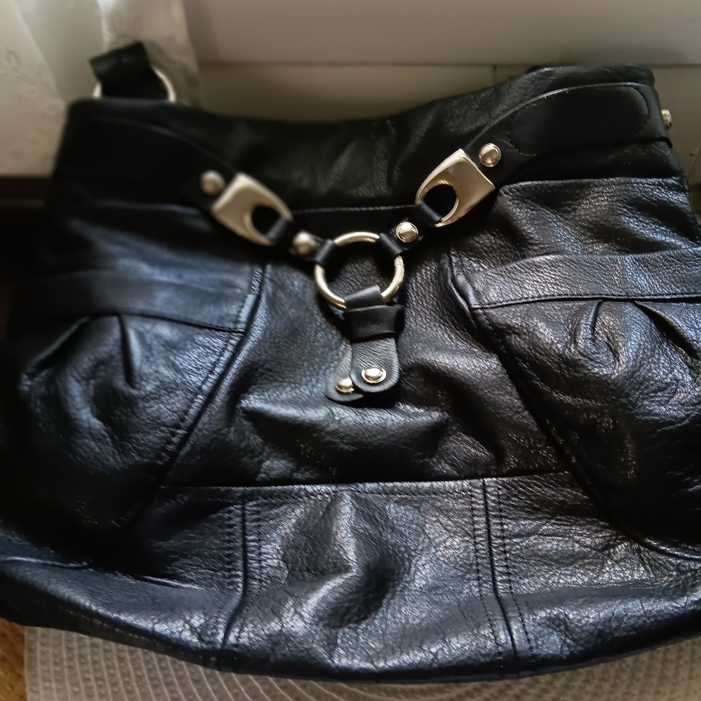 Elegant Black Leather Women's Bag